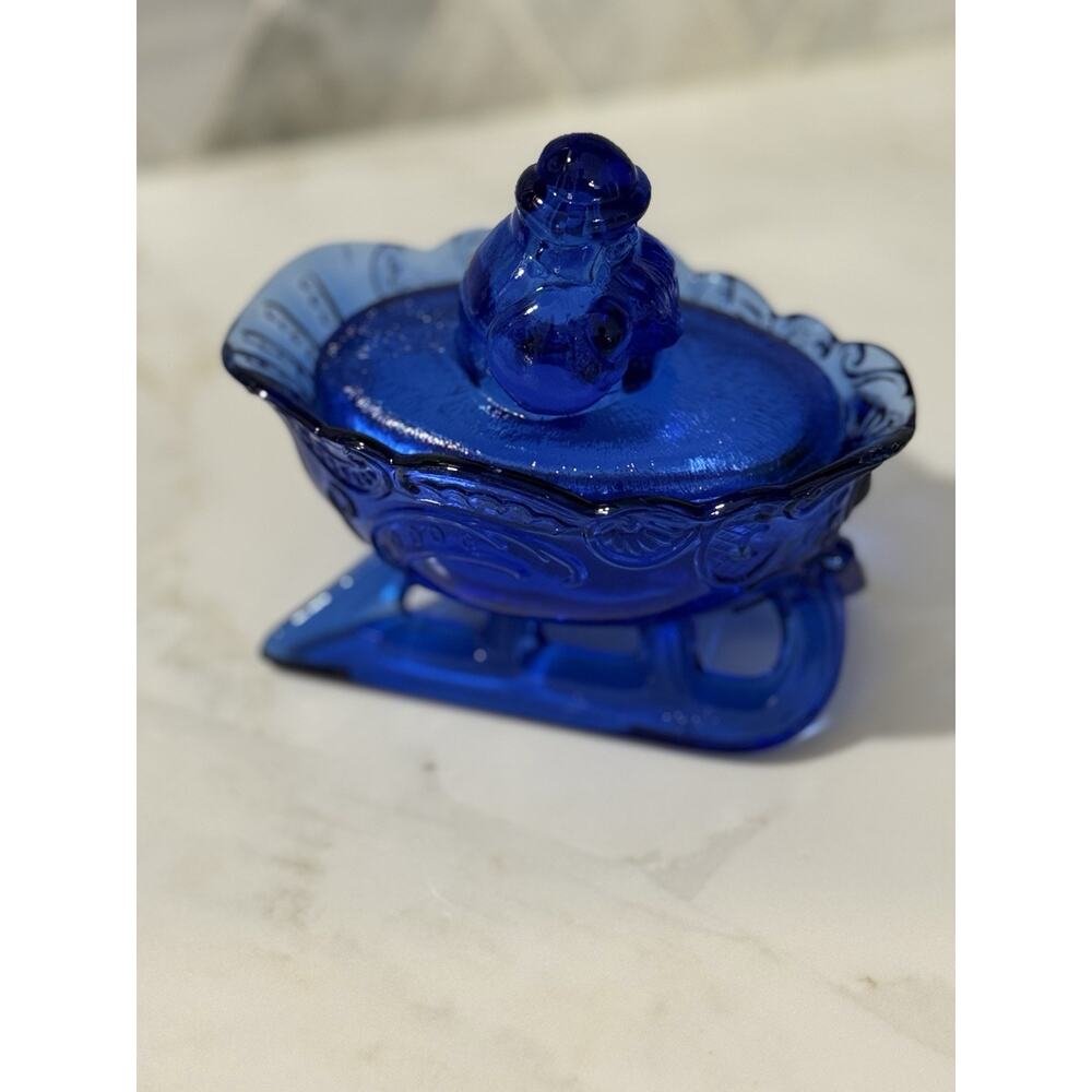 Westmoreland Cobalt Blue Glass Santa In Sleigh Covered Candy Dish